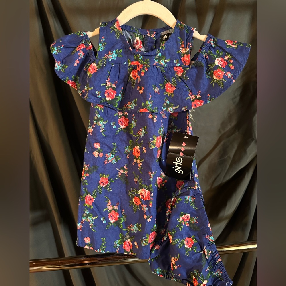 Girls dress with diaper cover. 24 months. New